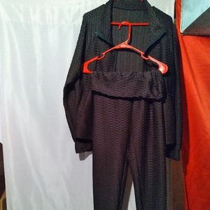 2 piece jogging suits size 2x $40 for all 4